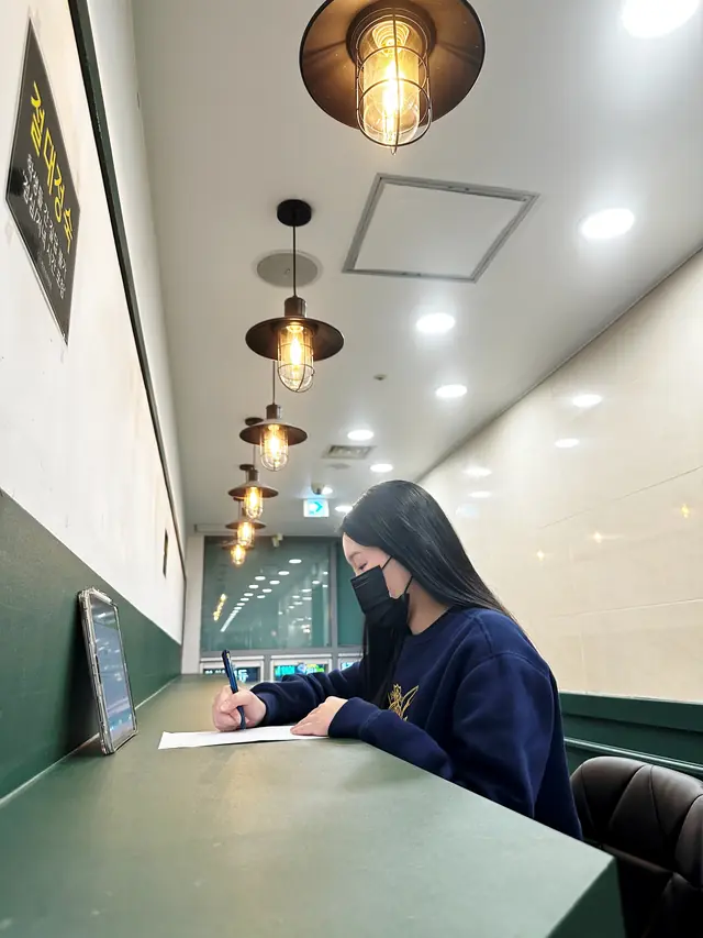 스텐드 책상 이용